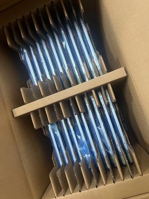 Un buon prezzo. Pannello LCD a 13,3 pollici industriale G133HAN01.1 1920X1080P 166PPI 400cd/M2 30PIN di AUO in linea