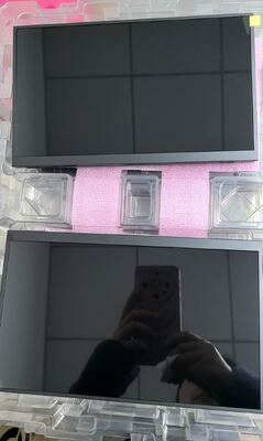 Un buon prezzo. Display LCD per auto BOE da 10,1 pollici con luminosità di 1000 cd/m² e risoluzione 1280*720 pixel con connettore a 60 pin per applicazioni esterne in linea