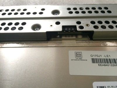 Un buon prezzo. Display LCD per auto Innolux da 17 pollici con risoluzione 1920*1200 pixel e luminosità 600cd/m2 per Tesla in linea