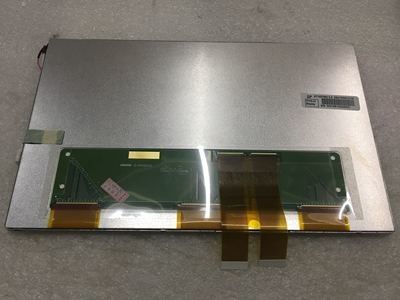 Un buon prezzo. Display LCD Innolux da 10,2 pollici con risoluzione 800*480 e luminosità 350cd/m2 per applicazioni automobilistiche in linea