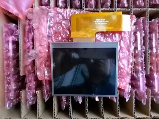 Un buon prezzo. 3Display LCD da 5 pollici per auto con 320 RGB su 240 pixel Risoluzione QVGA e retroilluminazione WLED per telefono video porta in linea